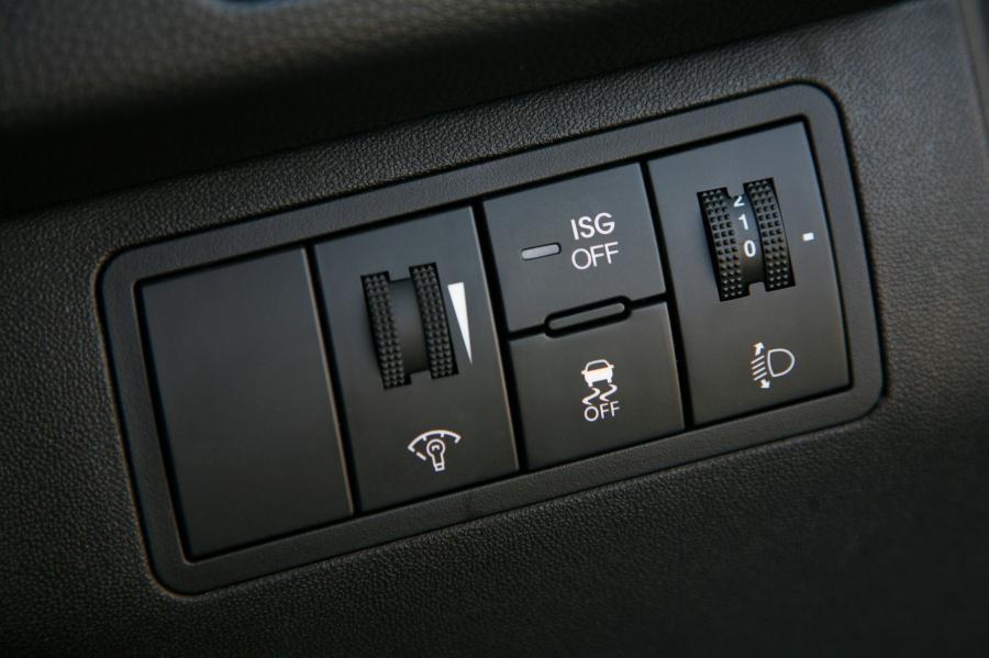  Kia Venga 2010 года  (фото 171 из 199)
